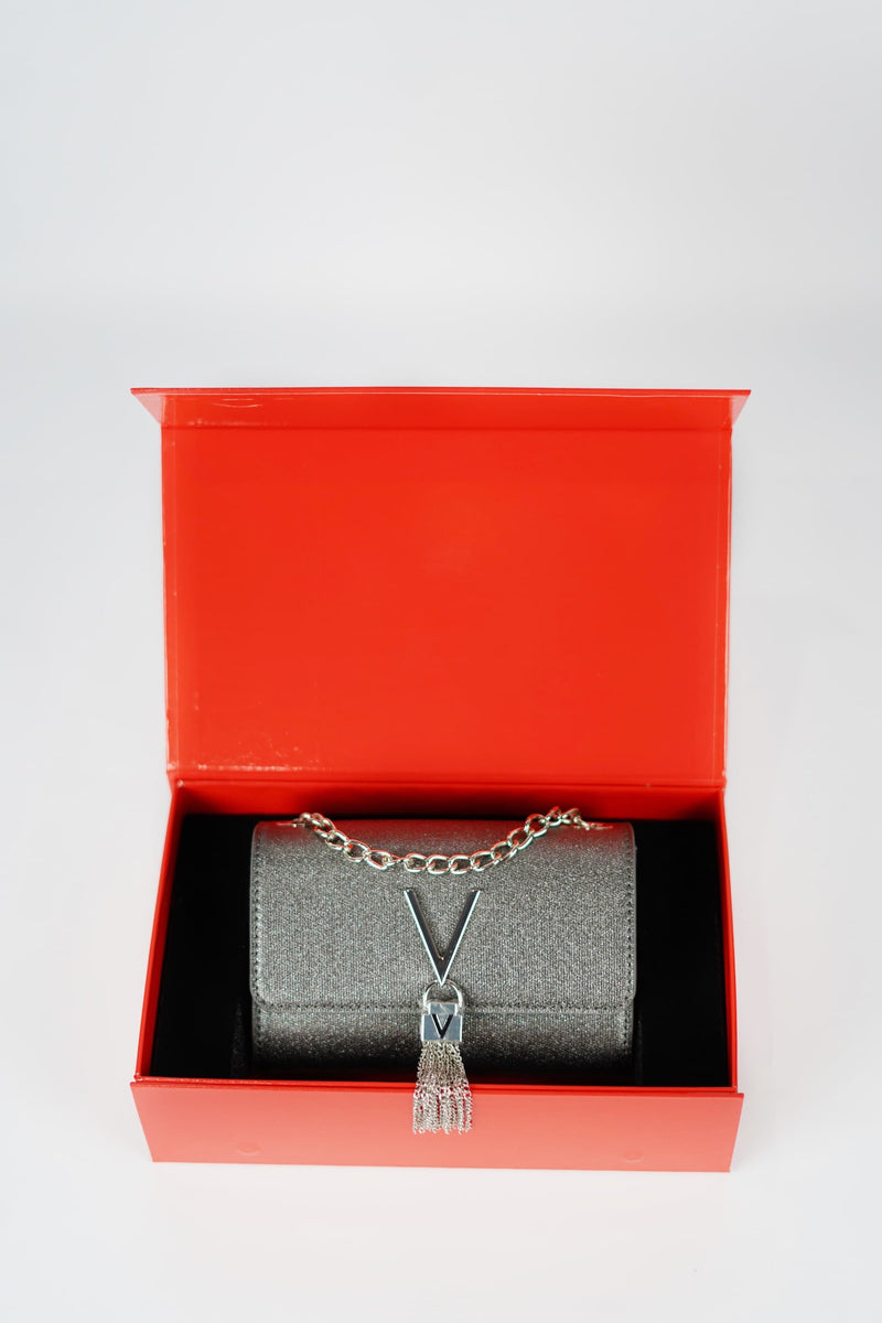 Mario Valentino Mini Clutch Divina Gift vista frontale variante colore gunmetal nella confezione regalo